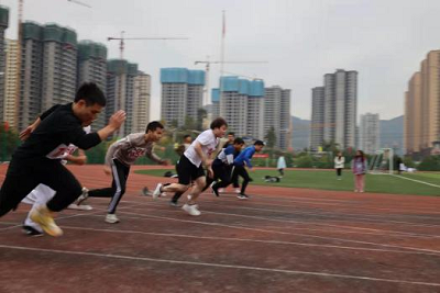 礼赞百年,筑梦青春——贵州工程职业学院第七届田径运动会(图6) 礼赞百年,筑梦青春——贵州工程职业学院第七届田径运动会(图6)