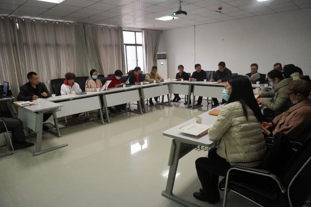 九三学社东莞市委员会“新征程 同心行”政治交接暨东西部协作活动(第一期)开班仪式在贵州工程职业学院举行(图2) 九三学社东莞市委员会“新征程 同心行”政治交接暨东西部协作活动(第一期)开班仪式在贵州工程职业学院举行(图2)