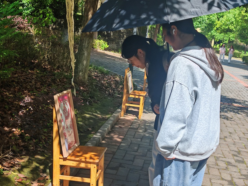 清风气正,笔墨传廉——护理学院党建引领团建廉洁书画作品展活动圆满举行(图4) 清风气正,笔墨传廉——护理学院党建引领团建廉洁书画作品展活动圆满举行(图4)