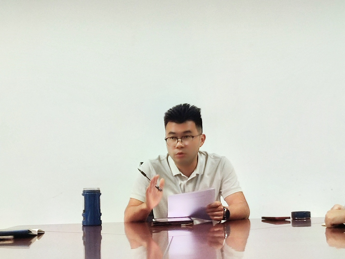 深化理论武装 谋划重点工作 ——马克思主义学院召开2025年春季学期期中教职工大会(图2) 深化理论武装 谋划重点工作 ——马克思主义学院召开2025年春季学期期中教职工大会(图2)