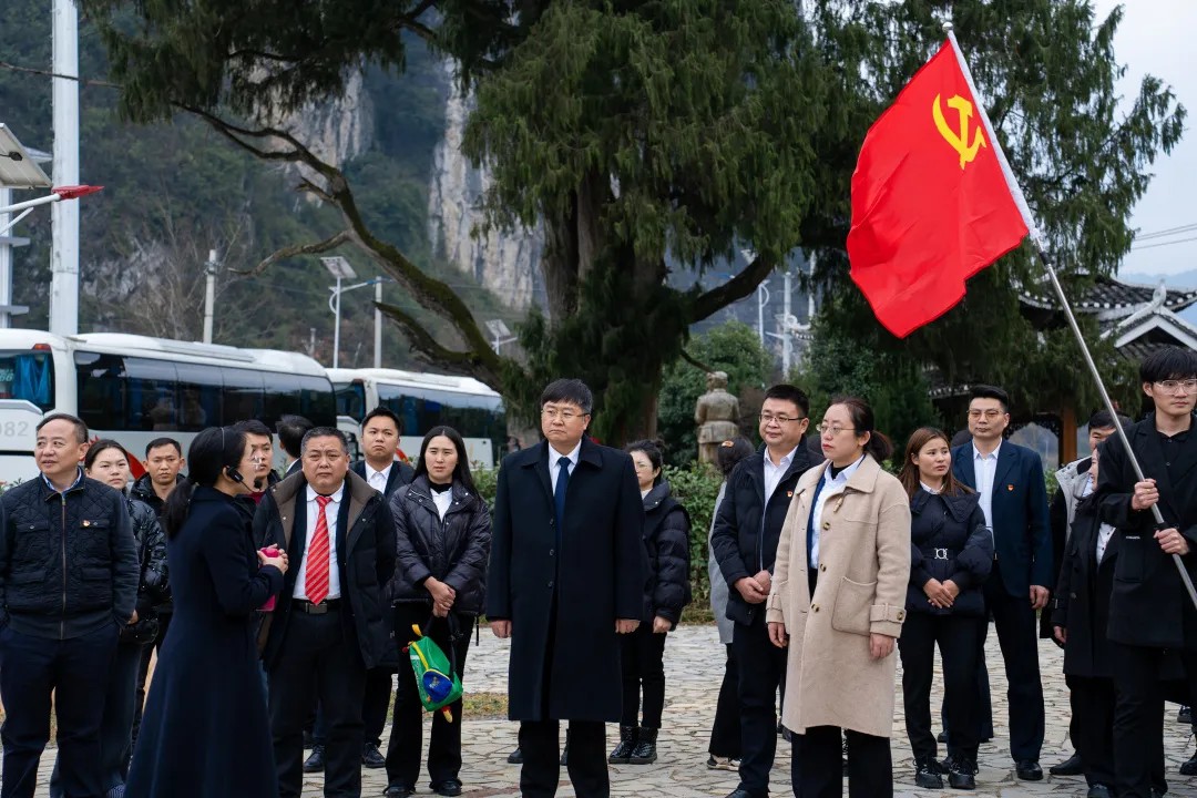 追寻红色足迹 争做时代新人丨贵州工程职业学院全体党员赴红二、红六军团木黄会师纪念馆参观学习(图5)