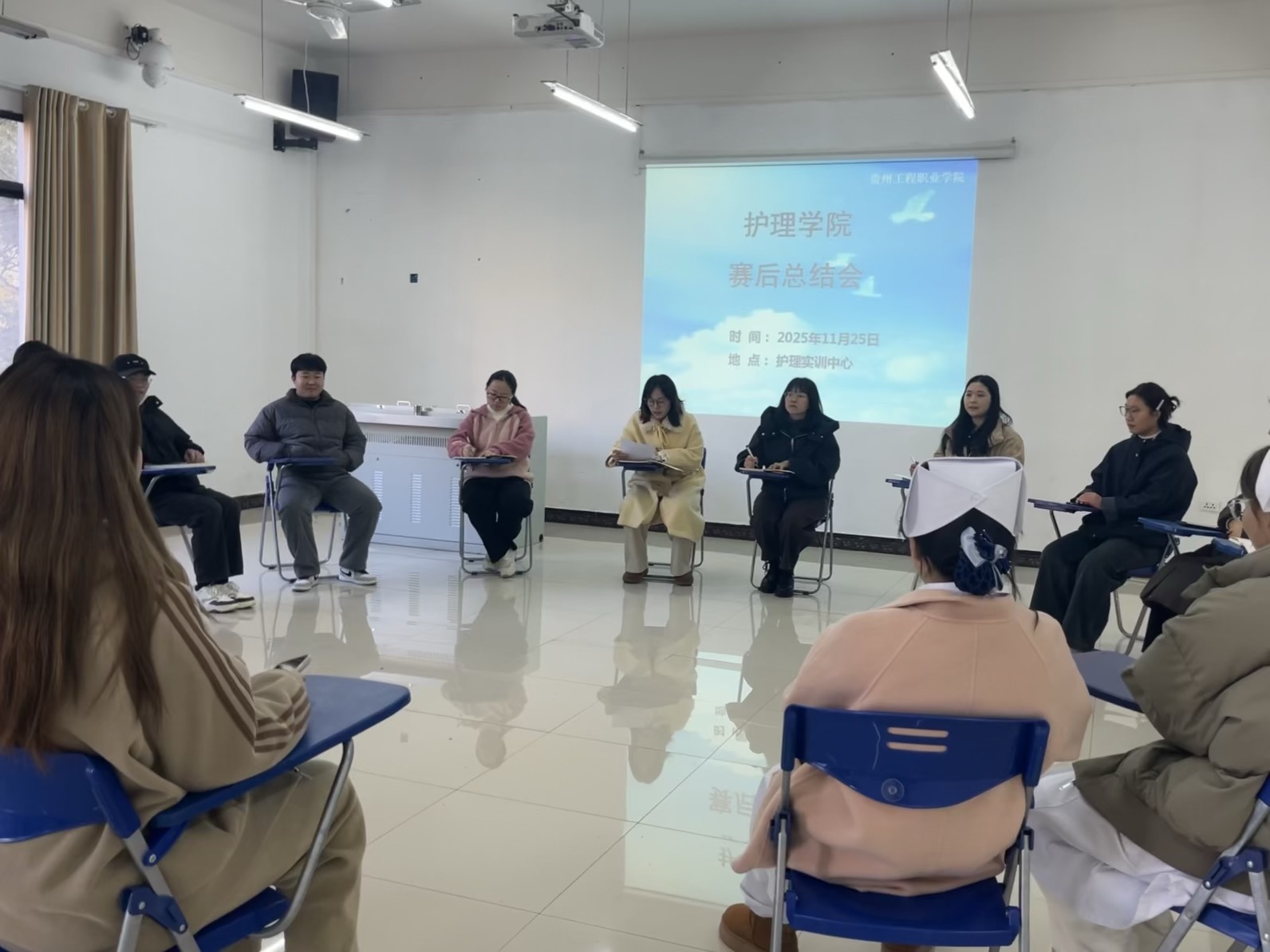 锚定短板补弱项 以赛促教谋新篇——护理学院两大赛事复盘会圆满召开 (图1)