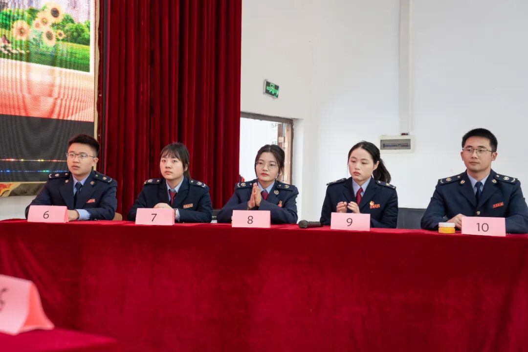 税校携手促交流 文体融合展新风丨贵州工程职业学院与国家税务总局德江县税务局联合举办2025冬季趣味运动会(图7) 税校携手促交流 文体融合展新风丨贵州工程职业学院与国家税务总局德江县税务局联合举办2025冬季趣味运动会(图7)