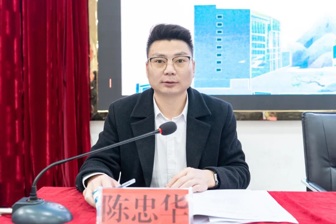 贵州工程职业学院第六次学生代表大会顺利召开(图3) 贵州工程职业学院第六次学生代表大会顺利召开(图3)