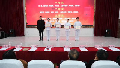 以技为翼护健康 青春逐光启新程——贵州工程职业学院第二届“健康护航杯”技能大赛圆满落幕(图12) 以技为翼护健康 青春逐光启新程——贵州工程职业学院第二届“健康护航杯”技能大赛圆满落幕(图12)